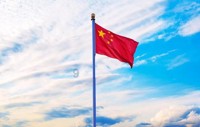 王思聪新年理发被偶遇,网传花费1万五,新造型被指最多10元